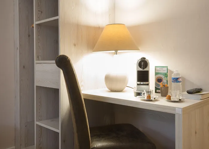 Logis Le Petit Casset Hotel La Boisse