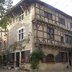 Logis Le Petit Casset