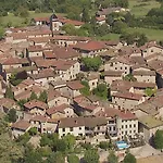 Hotel Logis Le Petit Casset 3*