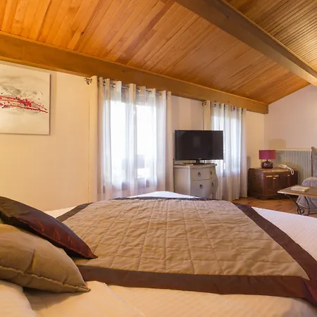 Logis Le Petit Casset La Boisse