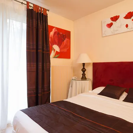 Logis Le Petit Casset Hotel La Boisse