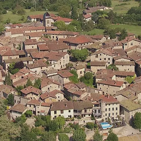 Hotel Logis Le Petit Casset 3*