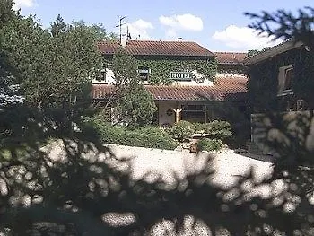 Hotel Logis Le Petit Casset