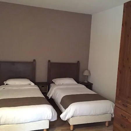 Hotel Logis Le Petit Casset 3*